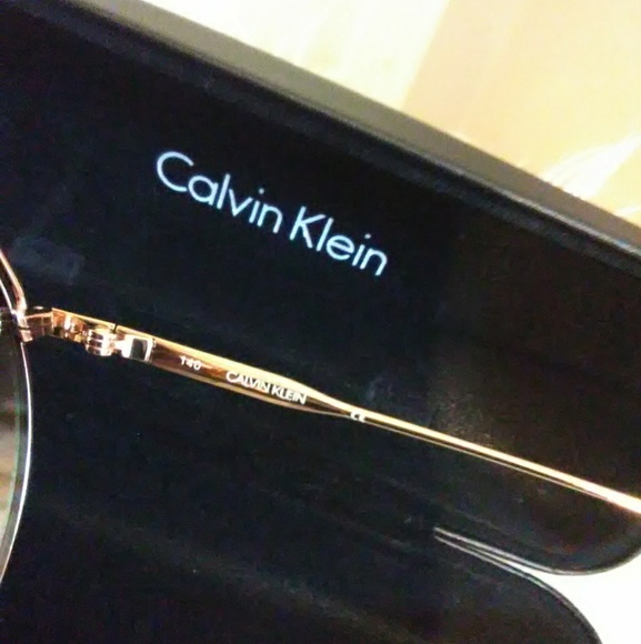 Brand new without tags Sunnies - Picture 2 of 2